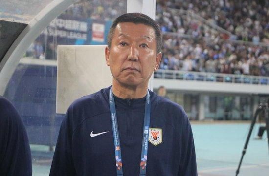 黑人巨大白妞喷水