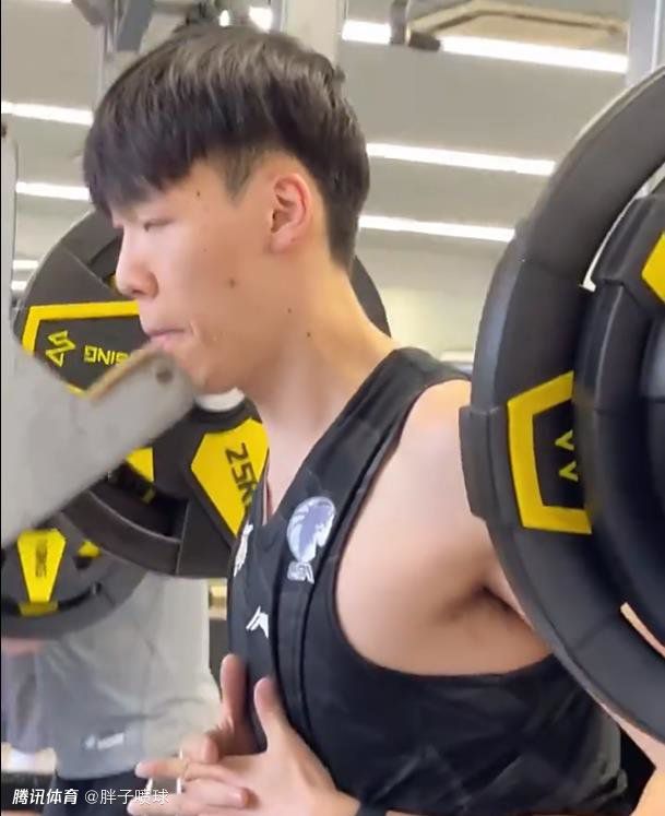 伊人精彩视频