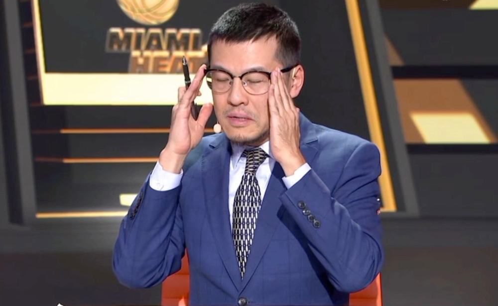女生打屁股网站