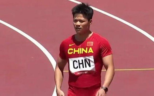 年轻的女性主导1-2020